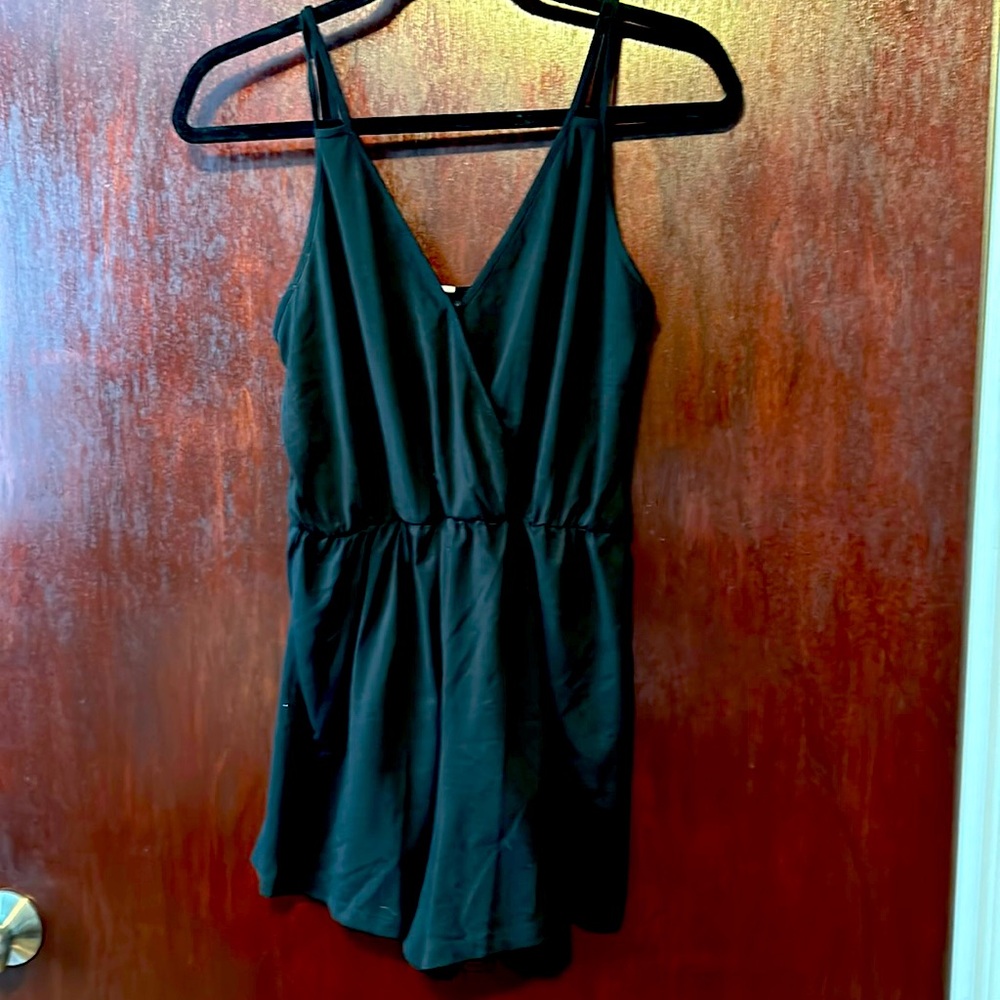 NWT Black Cotton  Verduso romper size small.